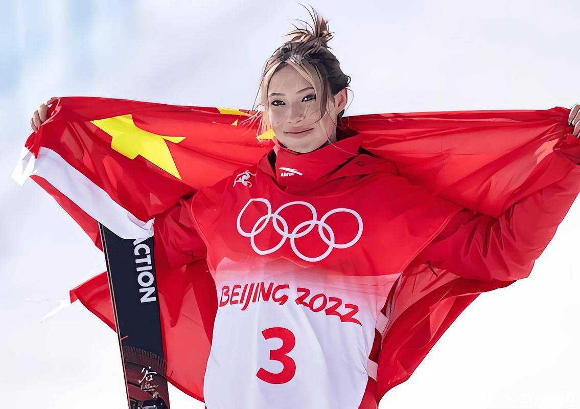 谷爱凌完美解锁高难动作，米兰冬奥自由式滑雪决赛激烈上演，中国队首轮86.58分引热议